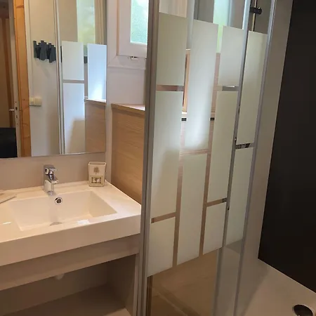 Le Sous Bois Hotel 3*